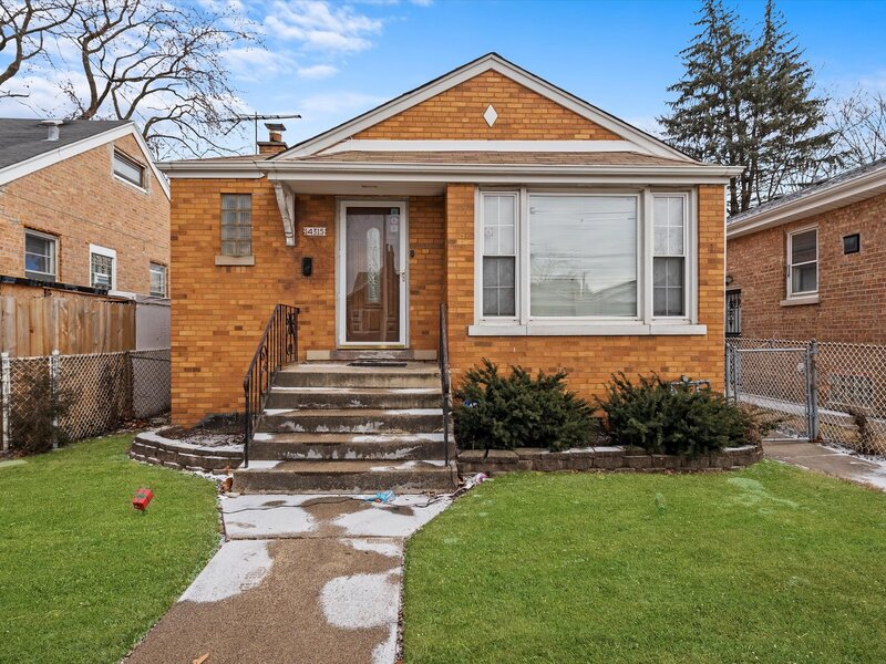 14315 S Lowe Avenue Riverdale IL 60827