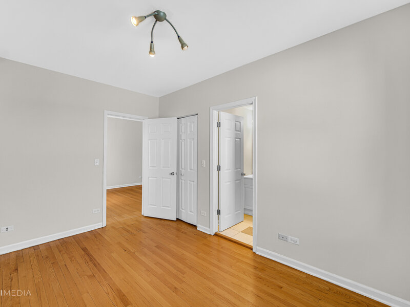 2316 W Rosemont Avenue Chicago IL 60659