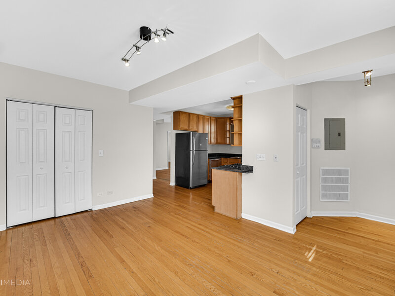 2316 W Rosemont Avenue Chicago IL 60659