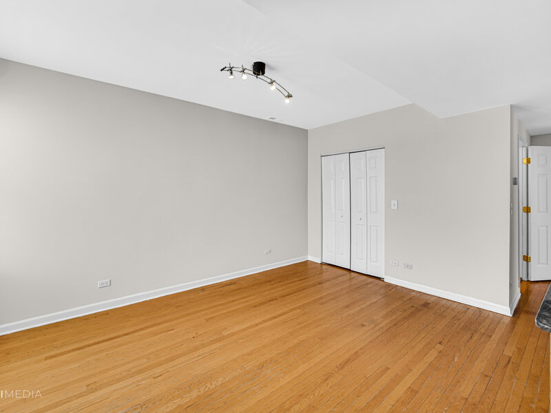 2316 W Rosemont Avenue Chicago IL 60659
