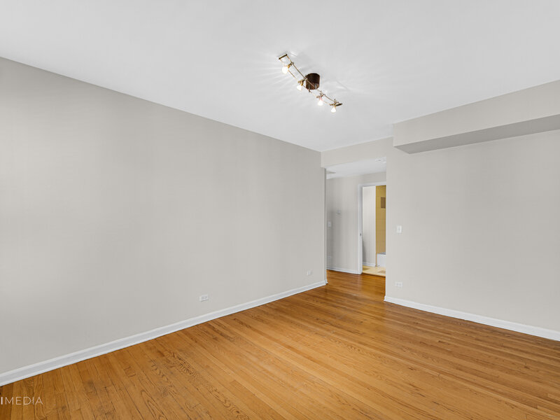 2316 W Rosemont Avenue Chicago IL 60659