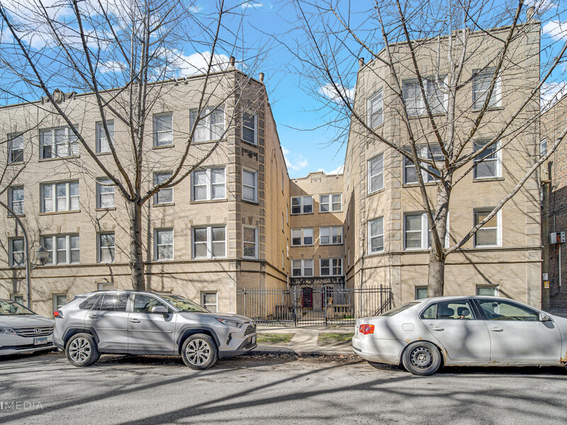 2316 W Rosemont Avenue Chicago IL 60659