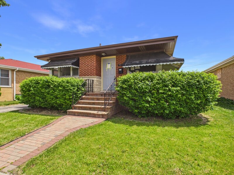 51 51st Avenue Bellwood IL 60104