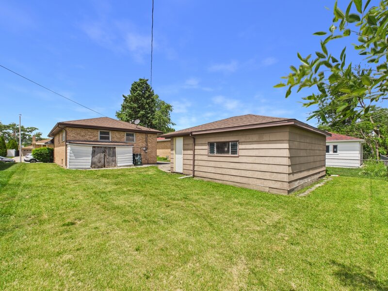 51 51st Avenue Bellwood IL 60104