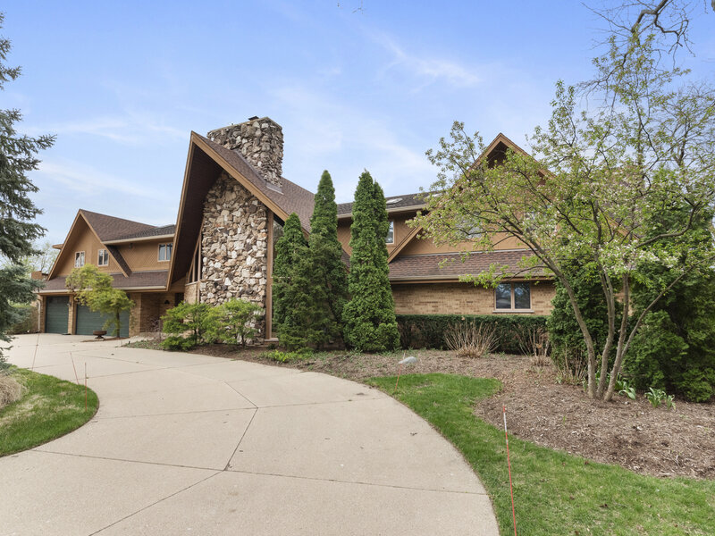 607 Berkshire Court Downers Grove IL 60516