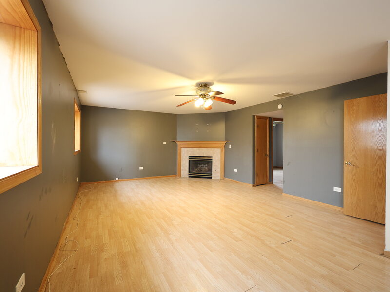 5011 Fairoaks Court Country Club Hills IL 60478