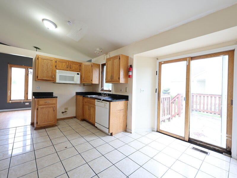 5011 Fairoaks Court Country Club Hills IL 60478