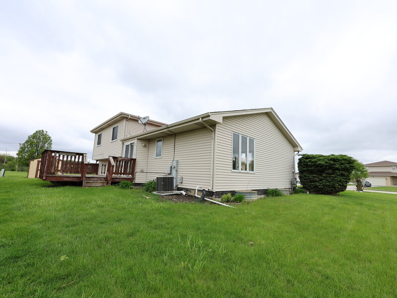 5011 Fairoaks Court Country Club Hills IL 60478