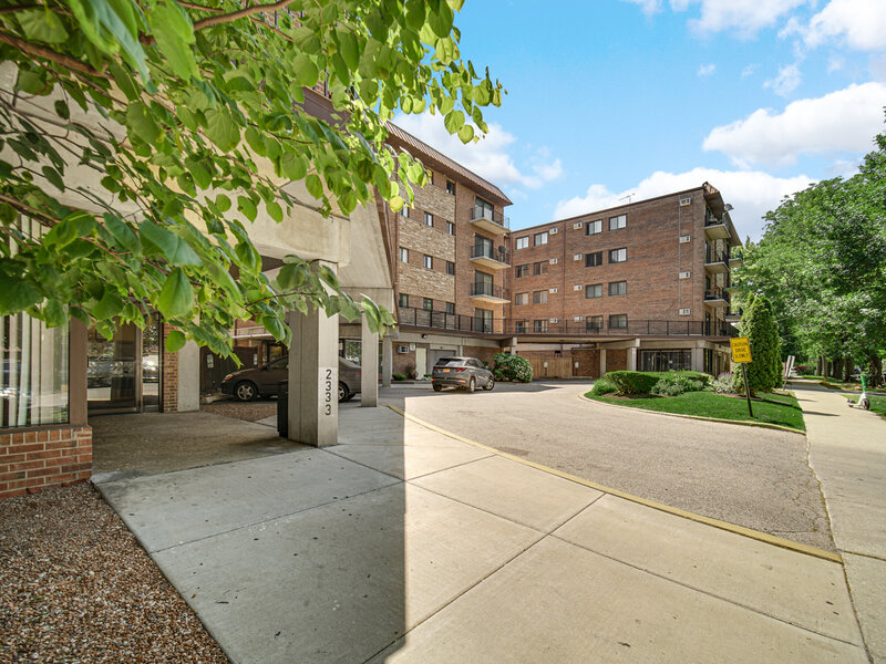 2325 N Neva Avenue Chicago IL 60707