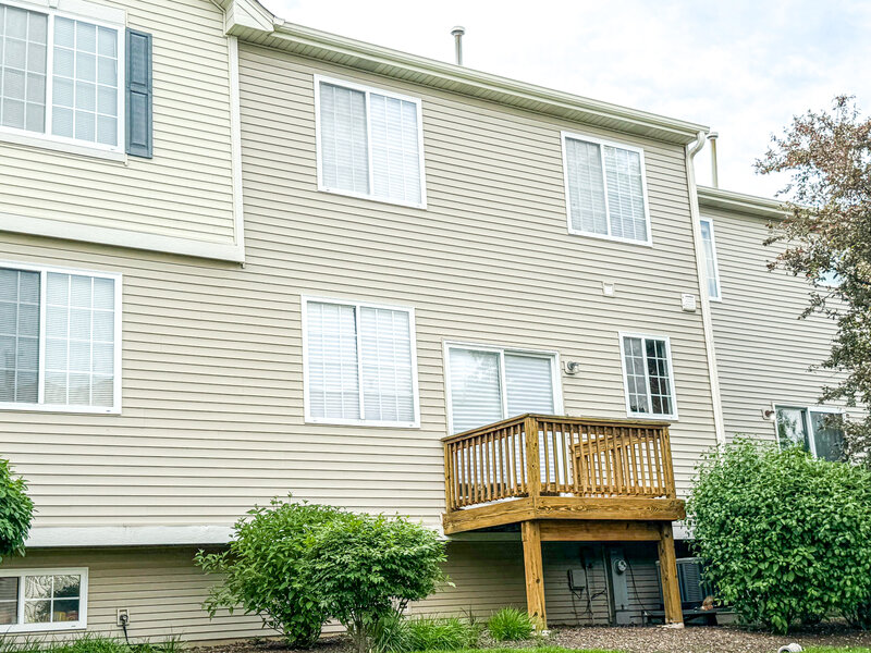 1758 Fredericksburg Lane Aurora IL 60503