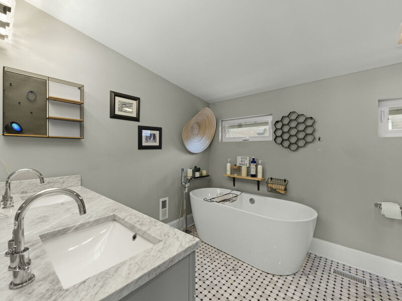 2416 Elmwood Avenue Berwyn IL 60402