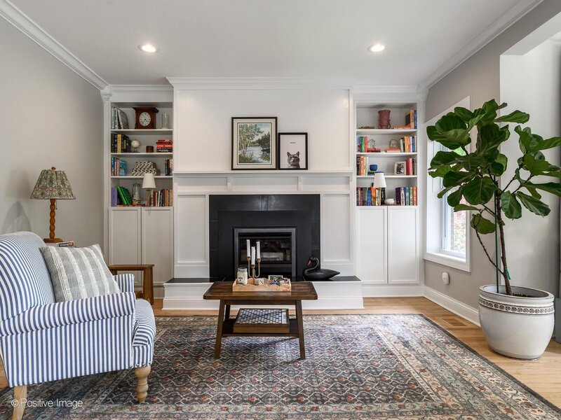 5002 N Central Park Avenue Chicago IL 60625
