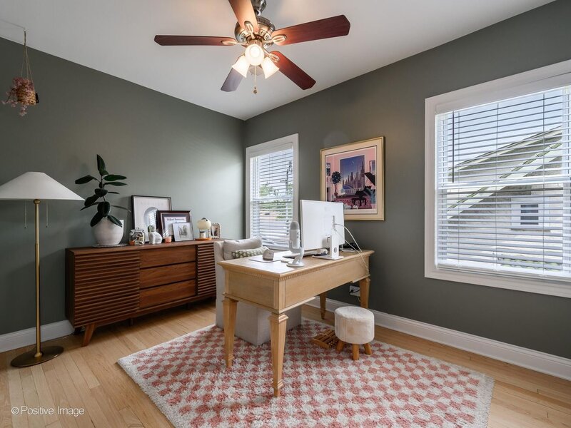 5002 N Central Park Avenue Chicago IL 60625