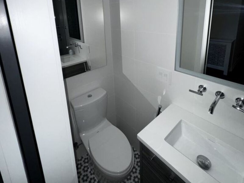 257 E Delaware Place Chicago IL 60611