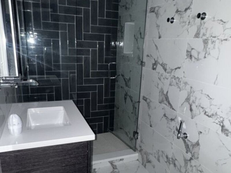 257 E Delaware Place Chicago IL 60611