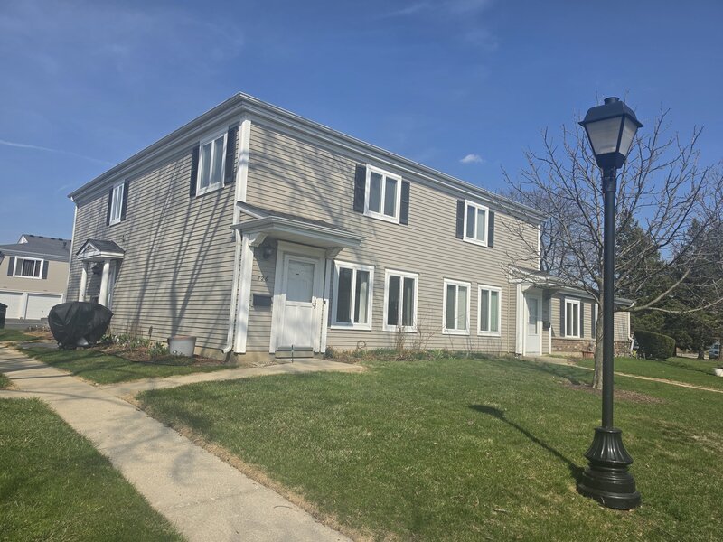 726 E Old Willow Road Prospect Heights IL 60070