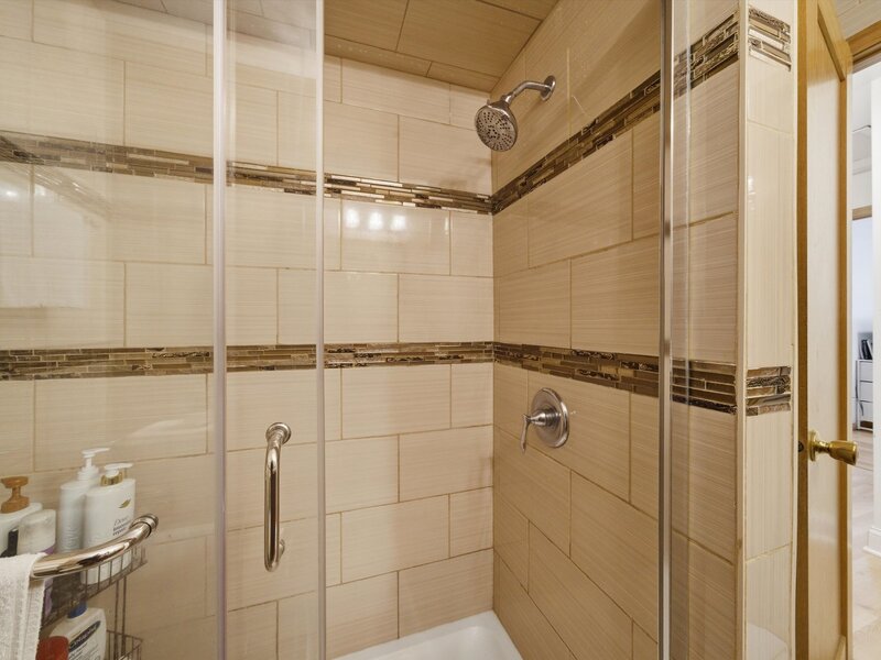 5815 W 87th Place Oak Lawn IL 60453