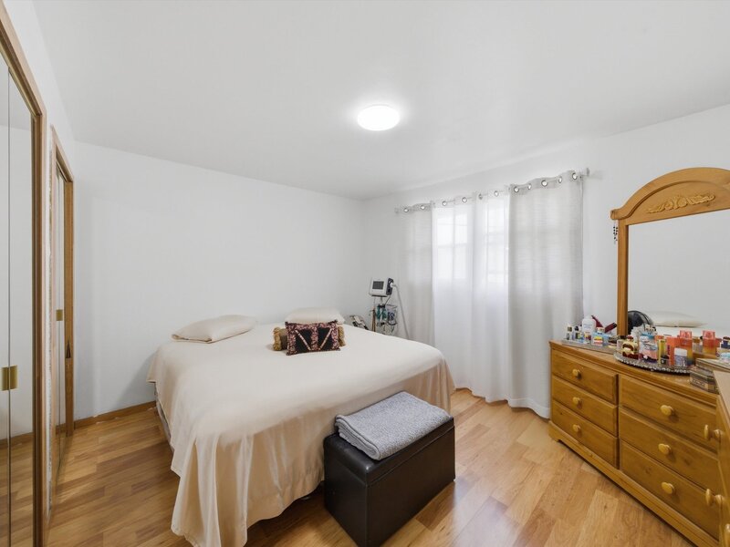 5815 W 87th Place Oak Lawn IL 60453