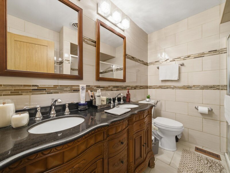 5815 W 87th Place Oak Lawn IL 60453