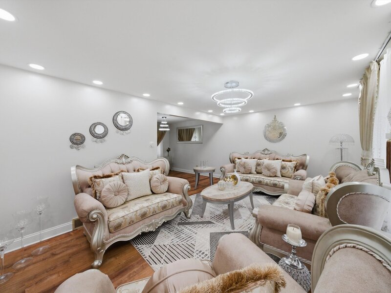 5815 W 87th Place Oak Lawn IL 60453