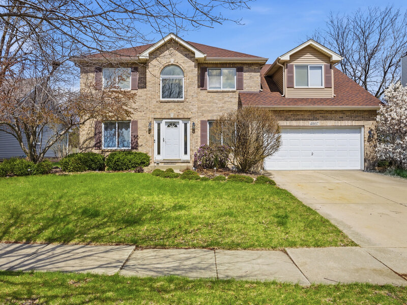 4807 Clearwater Lane Naperville IL 60564