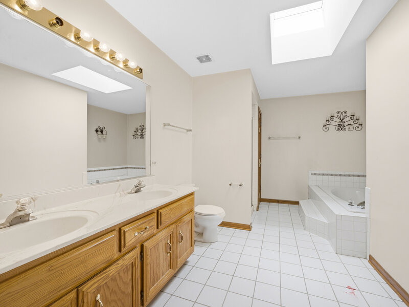 4807 Clearwater Lane Naperville IL 60564