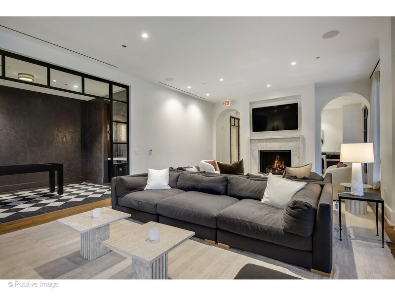 21 N May Street Chicago IL 60607