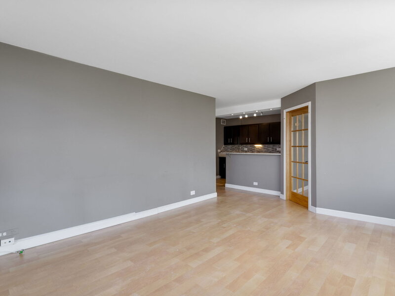 1355 N Sandburg Terrace Chicago IL 60610
