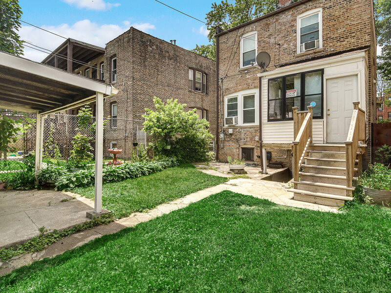 11243 S Vernon Avenue Chicago IL 60628