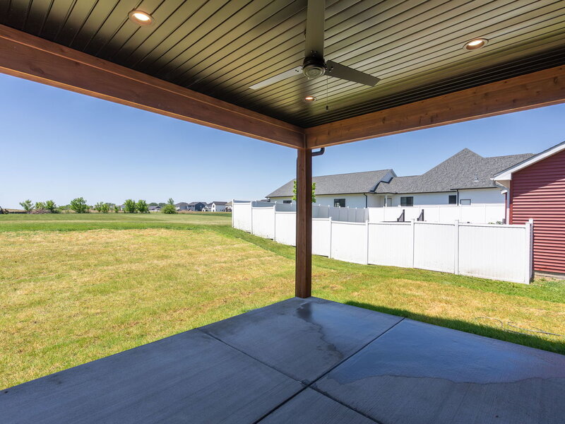 1218 S. 2nd Street Eldridge IA 52748