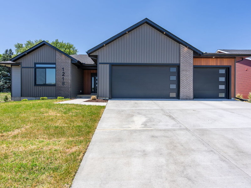 1218 S. 2nd Street Eldridge IA 52748