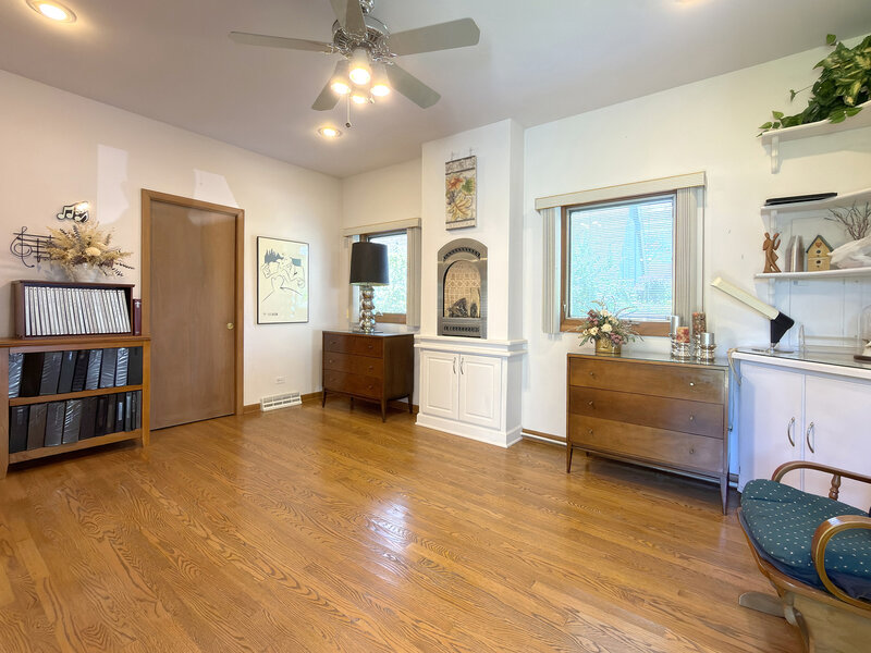 34841 N Leonard Avenue Ingleside IL 60041