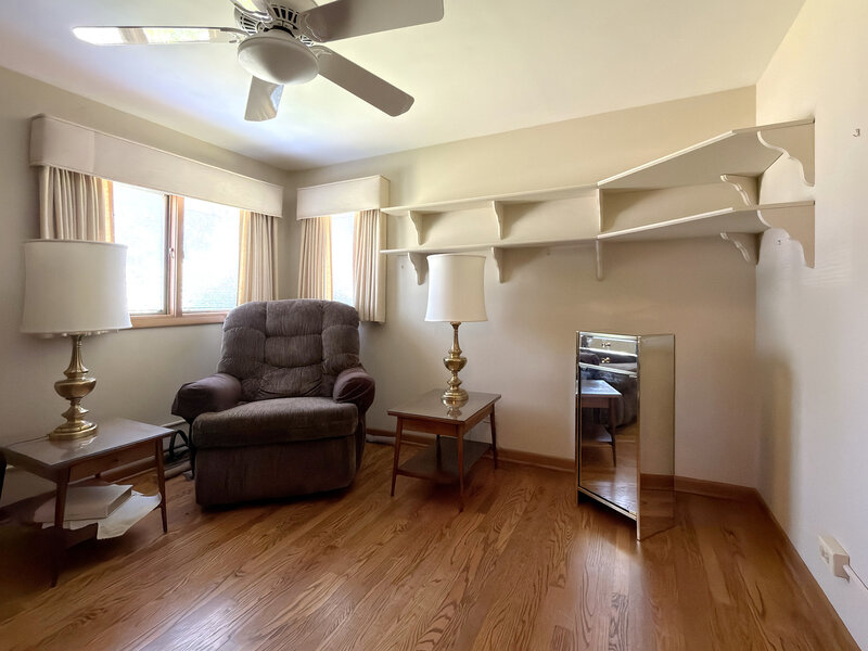 34841 N Leonard Avenue Ingleside IL 60041