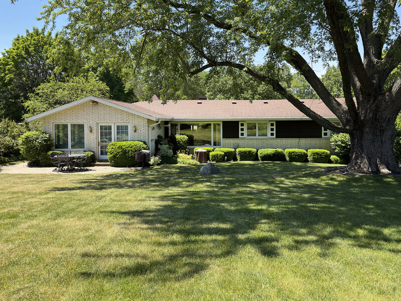 34841 N Leonard Avenue Ingleside IL 60041