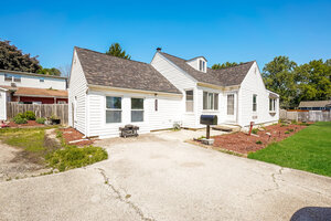 Photo of 215 S Prairie Road New Lenox IL 60451