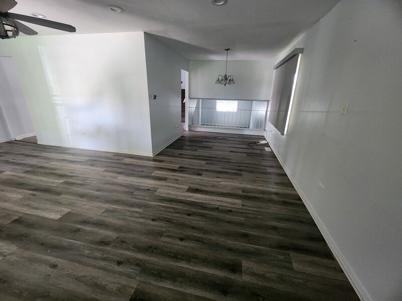 14116 S Hoxie Avenue Burnham IL 60633