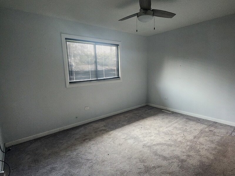 14116 S Hoxie Avenue Burnham IL 60633