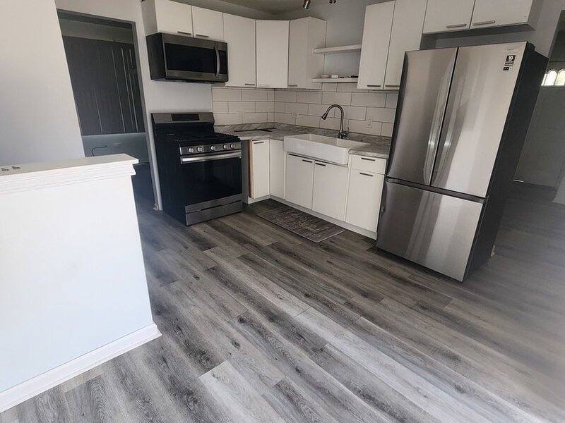 14116 S Hoxie Avenue Burnham IL 60633