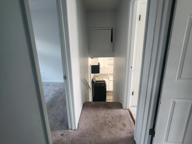 14116 S Hoxie Avenue Burnham IL 60633