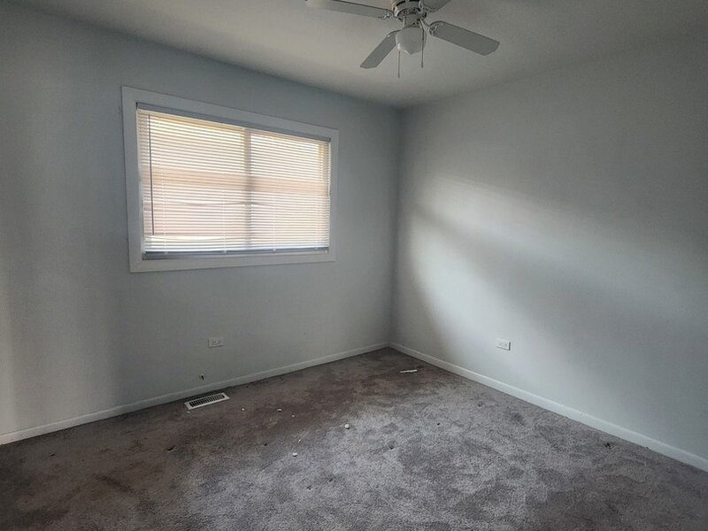 14116 S Hoxie Avenue Burnham IL 60633
