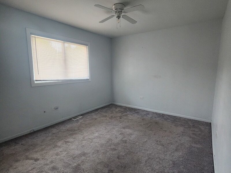 14116 S Hoxie Avenue Burnham IL 60633
