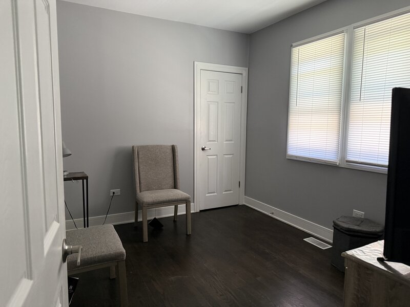 2233 Clinton Avenue Berwyn IL 60402