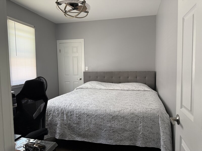 2233 Clinton Avenue Berwyn IL 60402