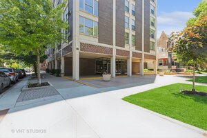 Photo of 5401 S Hyde Park Boulevard Chicago IL 60615 Unit 1101