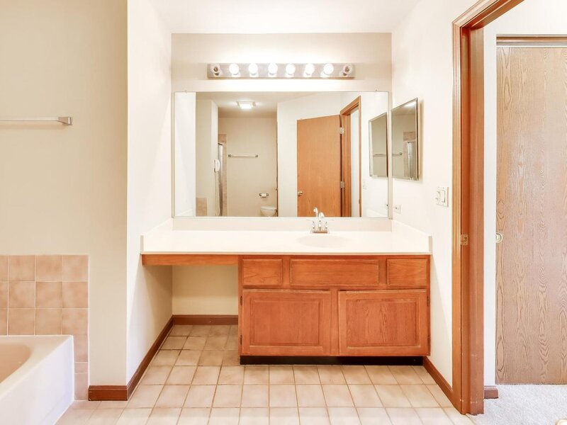 21040 W Hazelnut Lane Plainfield IL 60544