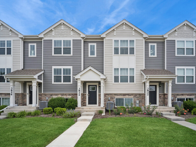 3824 Honeysuckle Lane Elgin IL 60124