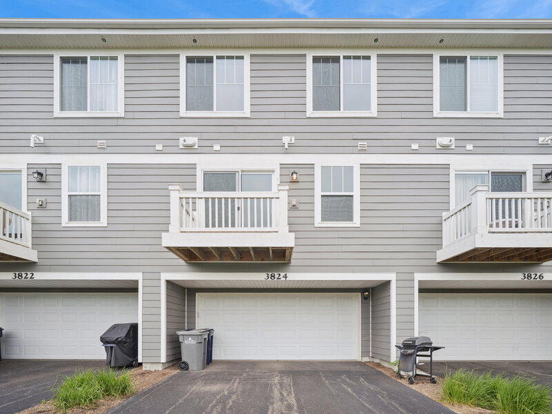 3824 Honeysuckle Lane Elgin IL 60124