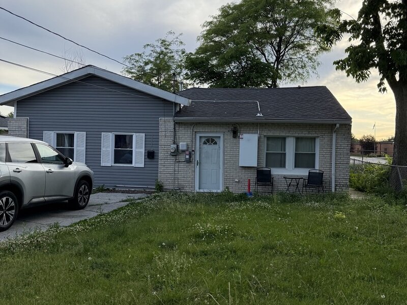 14810 Perry Avenue South Holland IL 60473