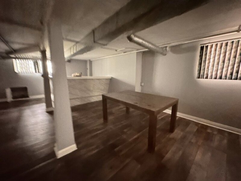 7949 S Manistee Avenue Chicago IL 60617
