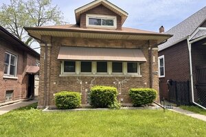 Photo of 7949 S Manistee Avenue Chicago IL 60617